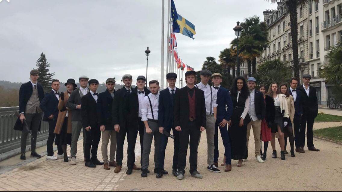 Le BDE sur le boulevard des pyrénées