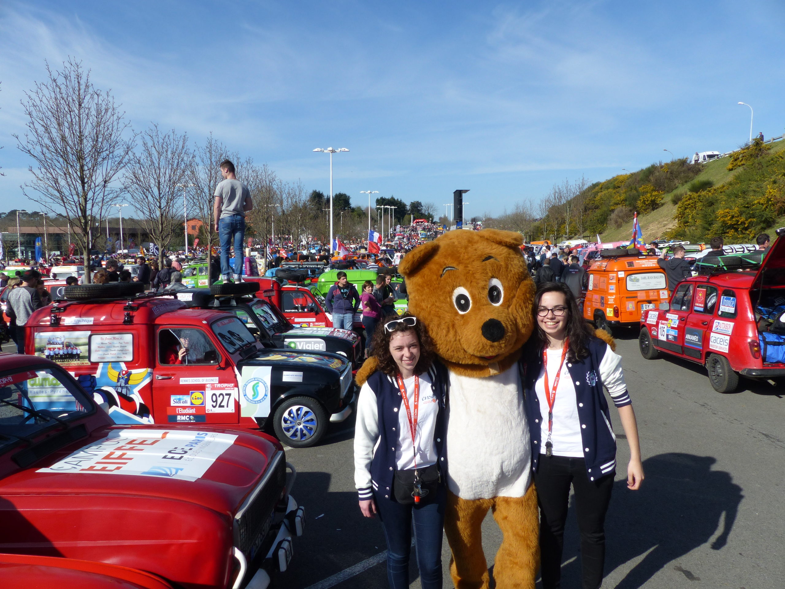 2 élèves de l'ENSGTI au 4L Trophy